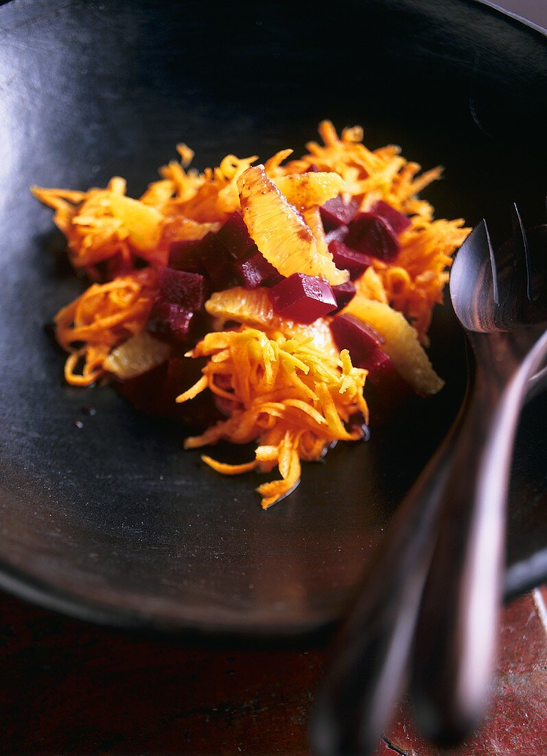 Marrakesh salad with carrots, beetroot and oranges