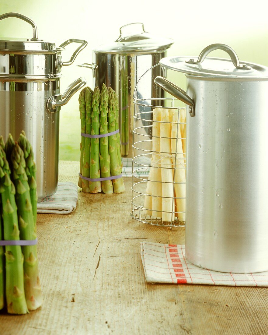 Asparagus spears and asparagus pans