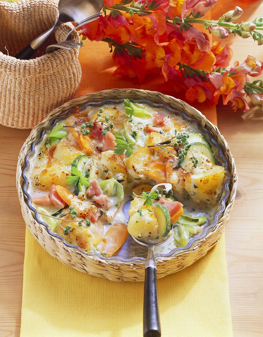 Potato and vegetable bake with ham