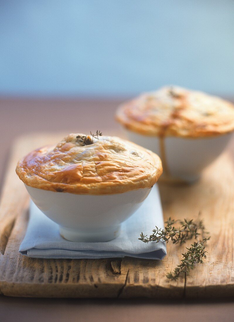 Mozzarella and pepper bake with filo pastry crust