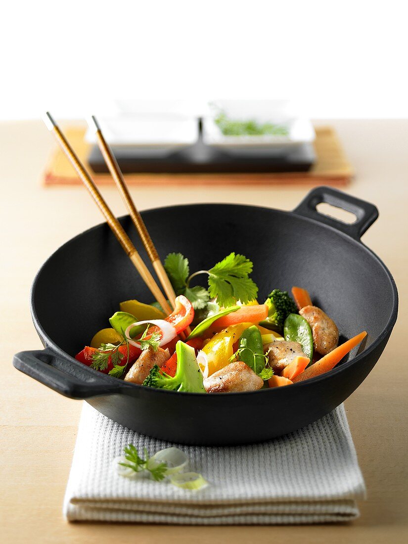 Wok with meat and vegetables
