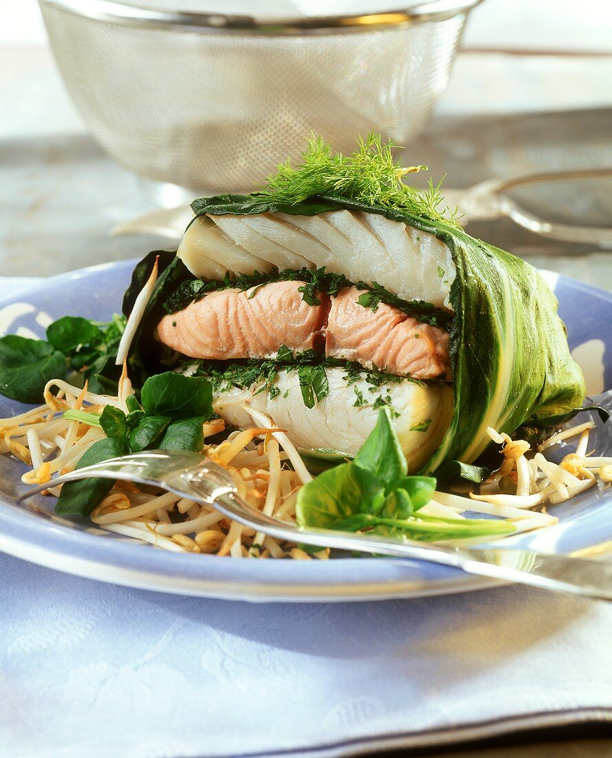 Dreierlei Fischfilets im Mangoldblatt gedünstet