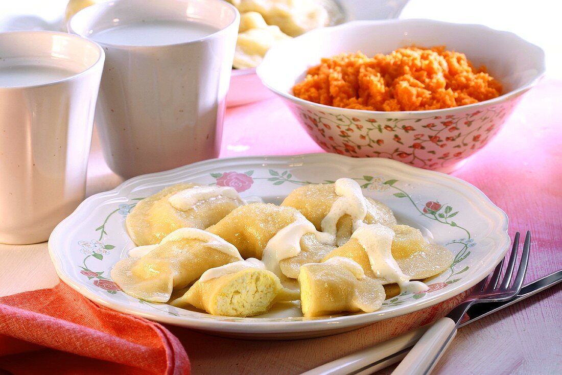 Pierogi z serem (Käsepiroggen, Polen)