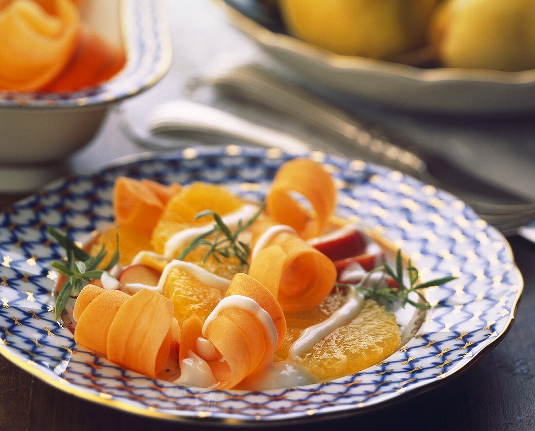 Möhrensalat mit Orangenfilets