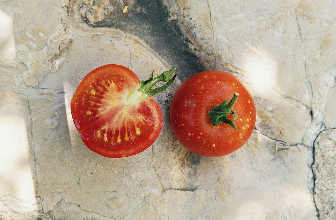 Whole and half tomato, Rose de Berne variety