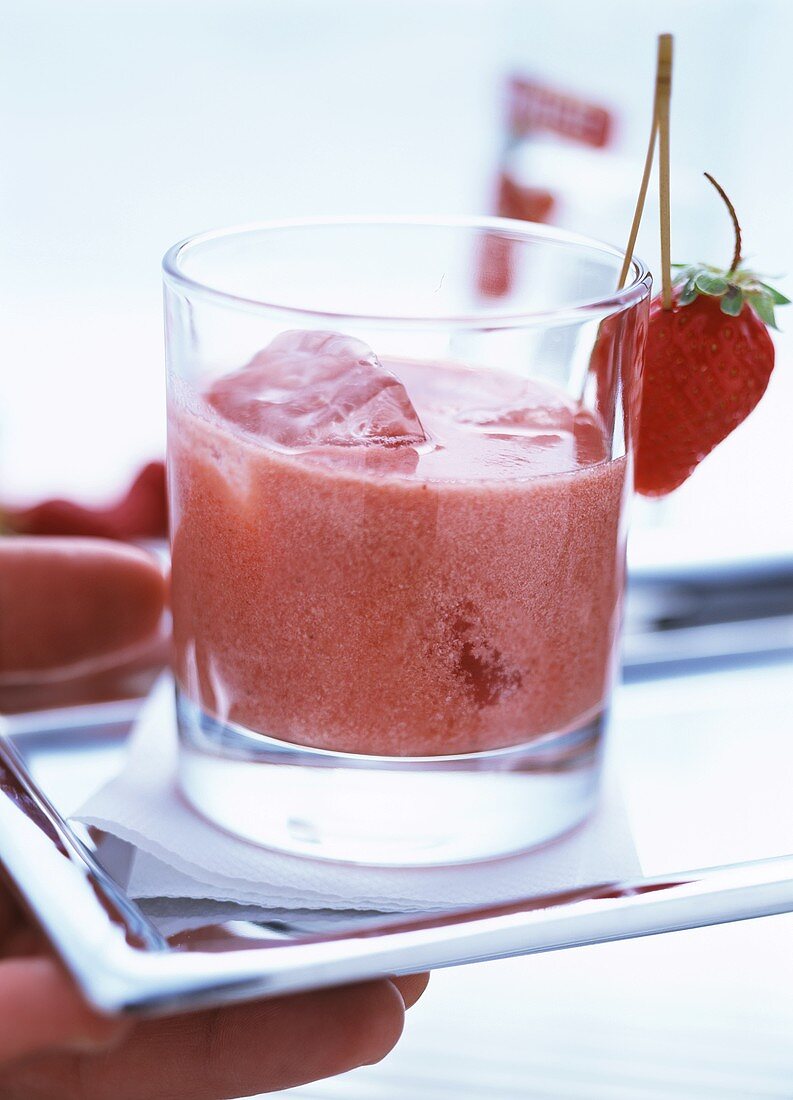 Cocktail of vodka, Baileys & strawberry puree (Pink Elephant)