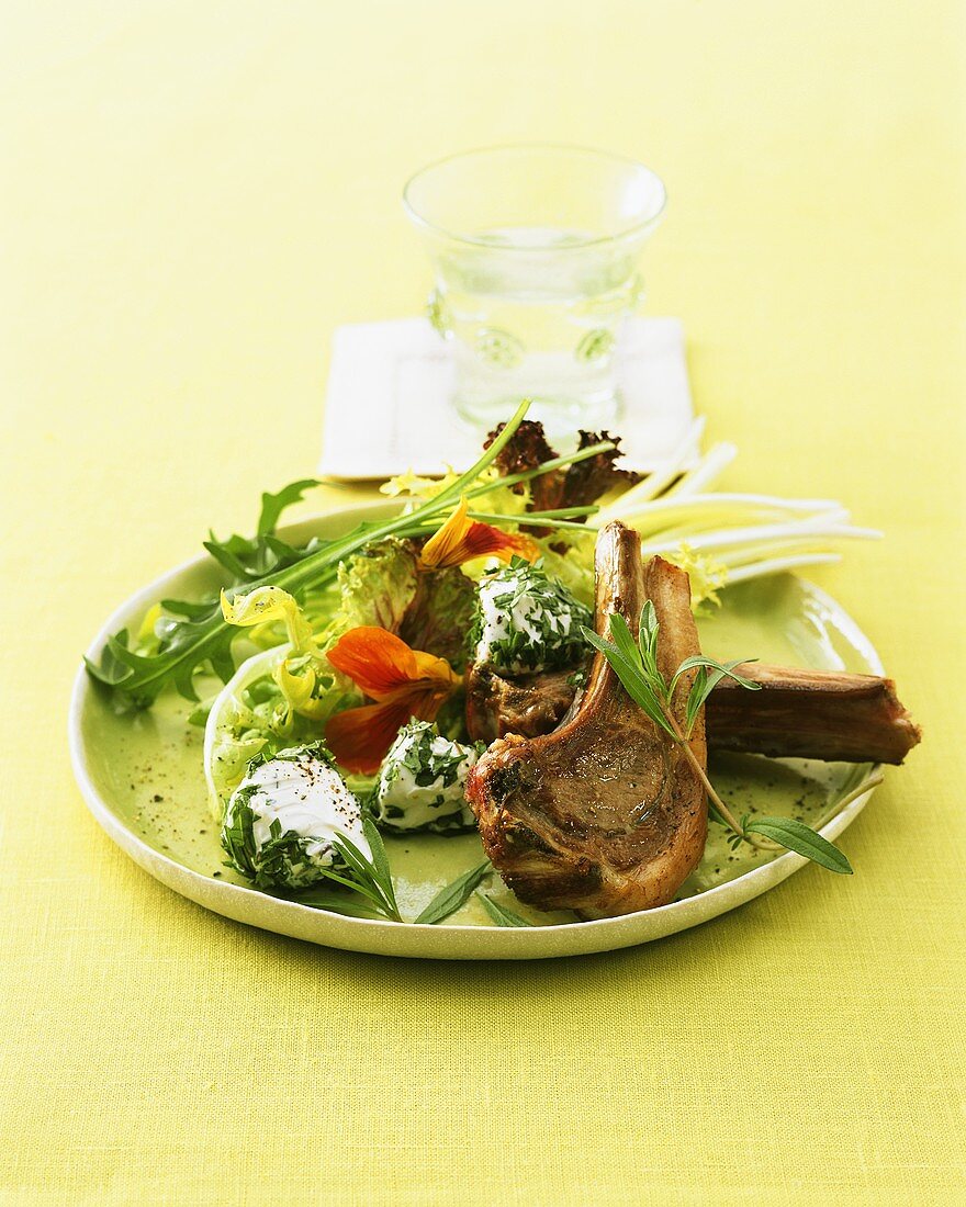 Lamb cutlets with soft cheese