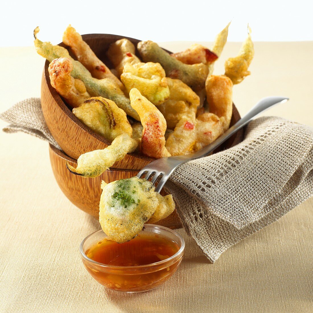 Vegetable tempura with sweet and sour chili sauce