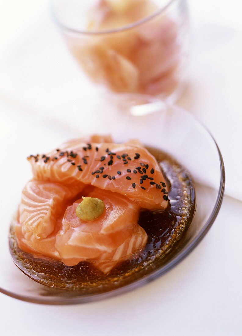 Salmon sashimi with black sesame and mustard
