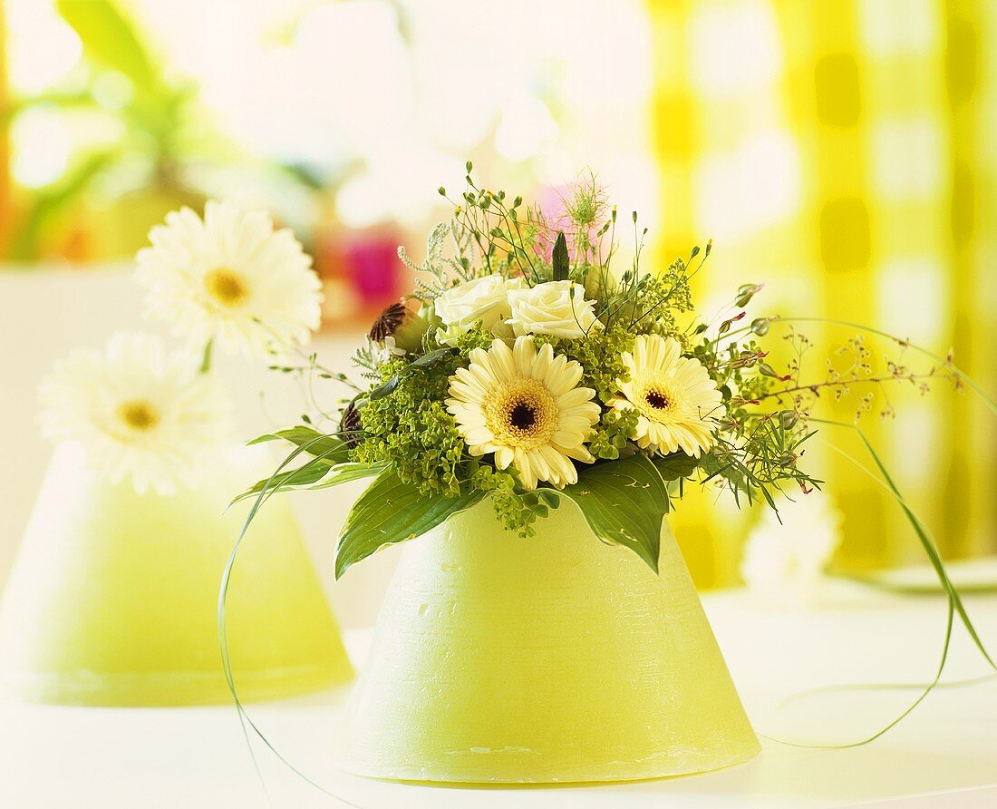 Bouquet of roses and gerberas