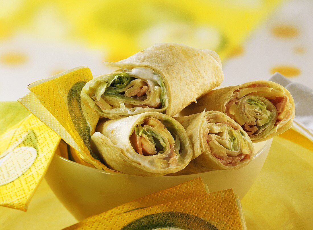 Ham wraps with cheese
