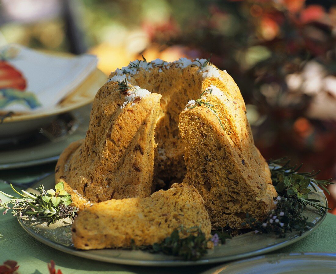 Savoury pumpkin cake