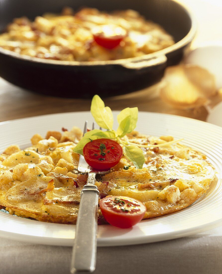 Klossschlupfer (Omelett mit Kartoffelklössen und Speck)