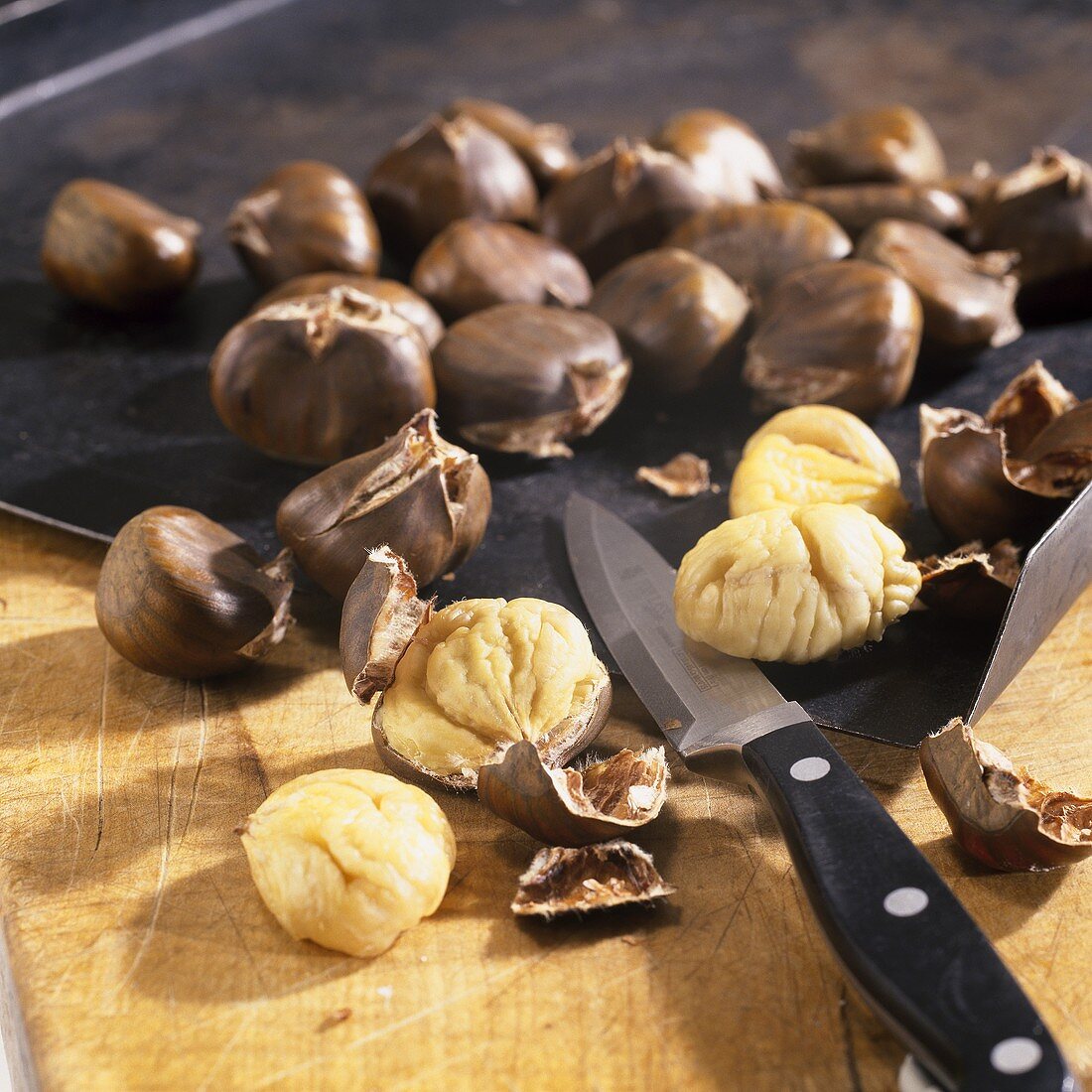 Sweet chestnuts (Castanea sativa), roasted