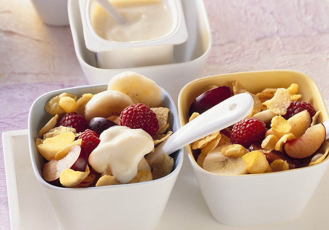 Cornflakes with fruit and soya yoghurt
