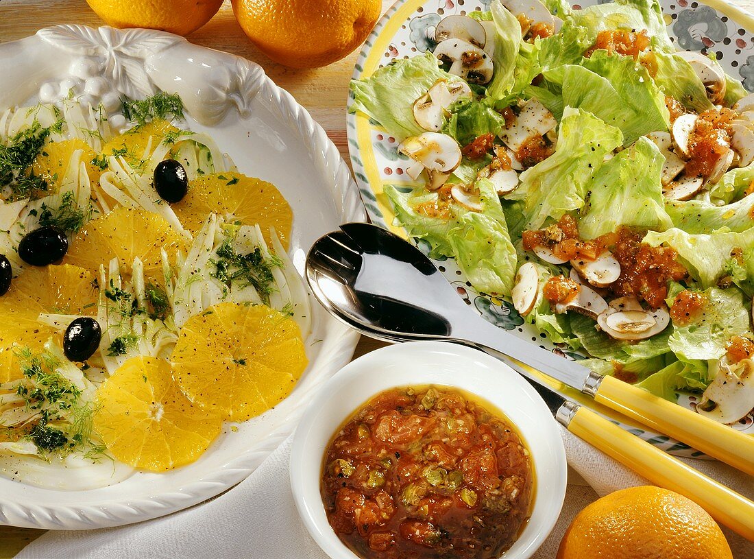 Fenchel-Orangen-Salat & Eissalat mit Tomatensauce & Pilzen