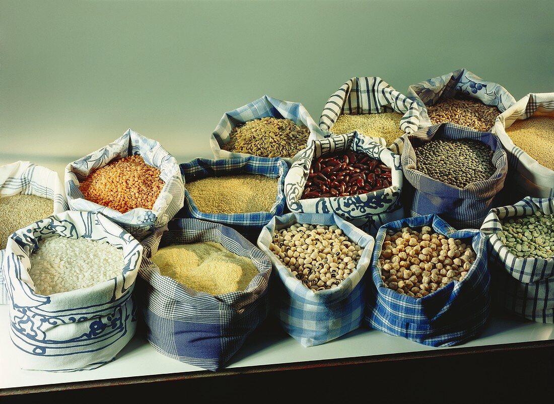 Getreide, getrocknete Hülsenfrüchte & Reis in Säckchen