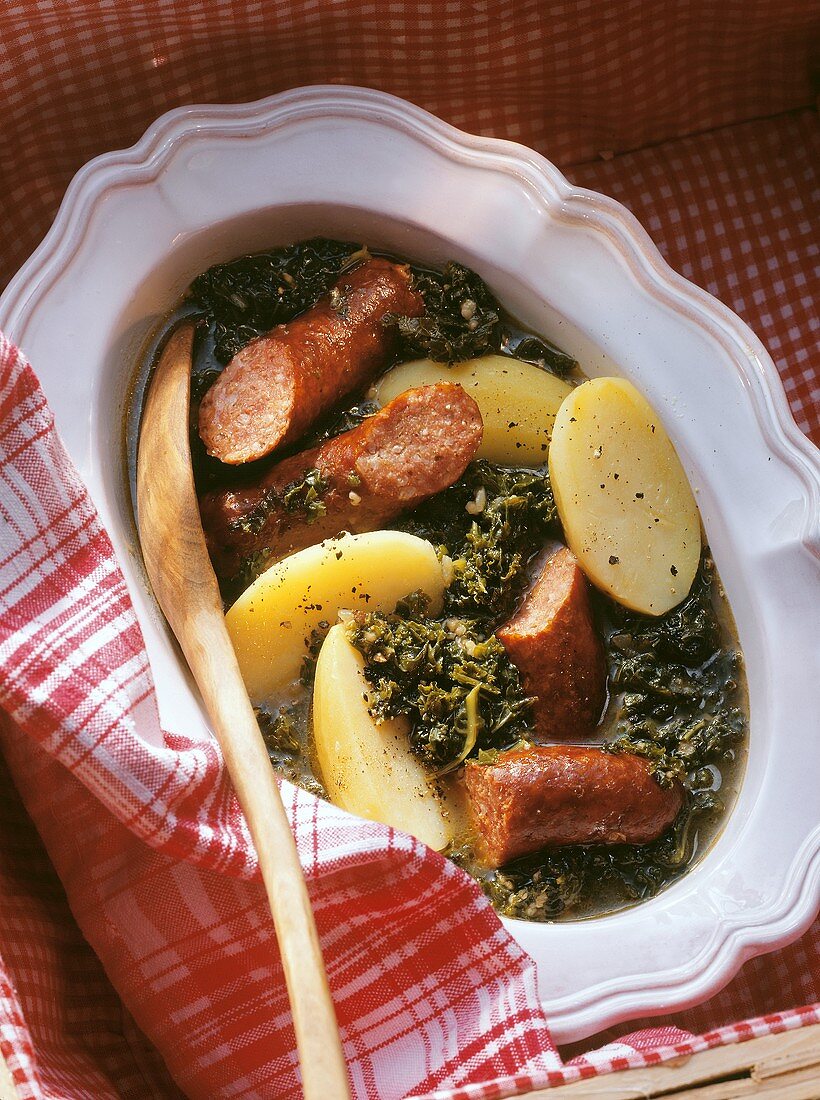 Kale with Frankfurter and potatoes