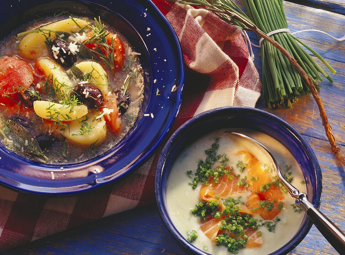 Kartoffel-Tomaten-Oliveneintopf & Cremesuppe mit Lachs