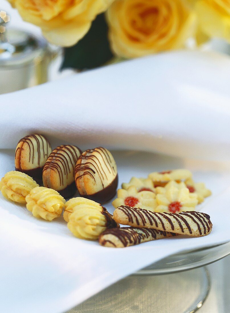 Butterkekse, Jamaika-Plätzchen, Rosinenhöckerli, Katzenzungen