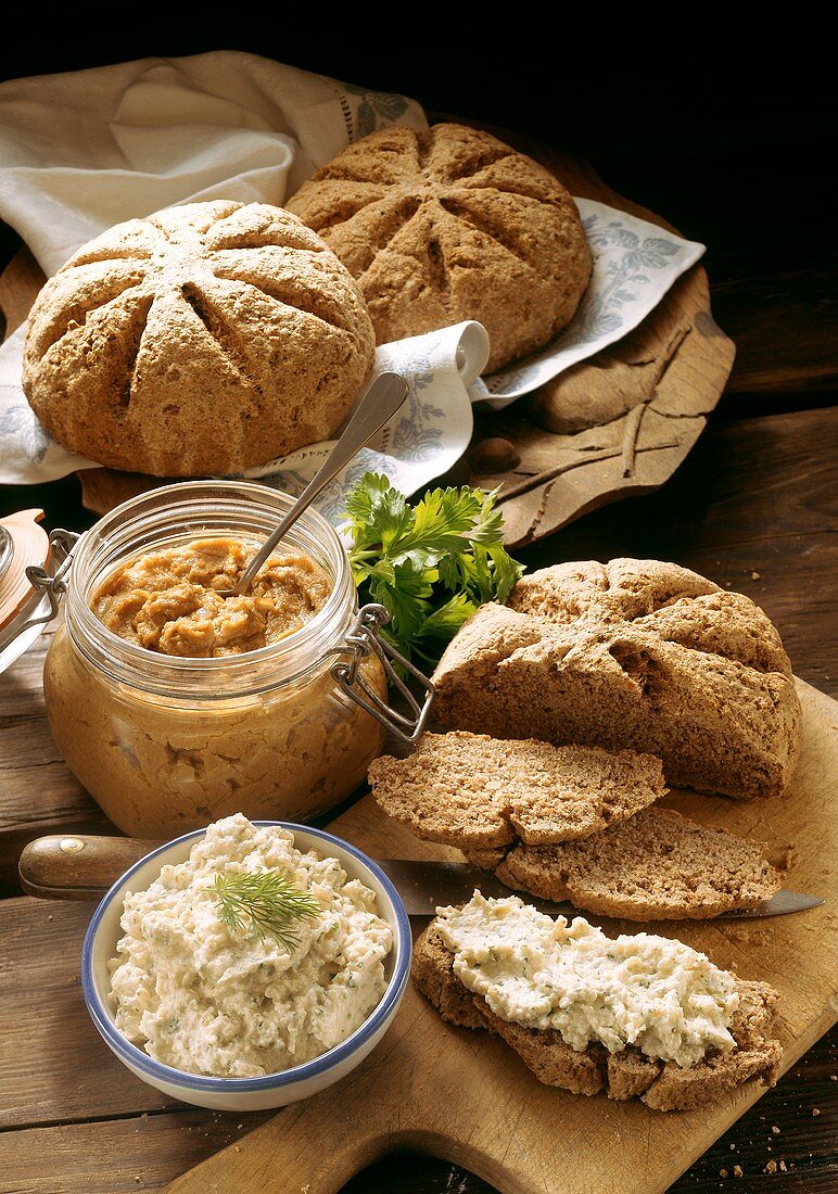 Sun Breads with Tofu Spread & Soya Paste