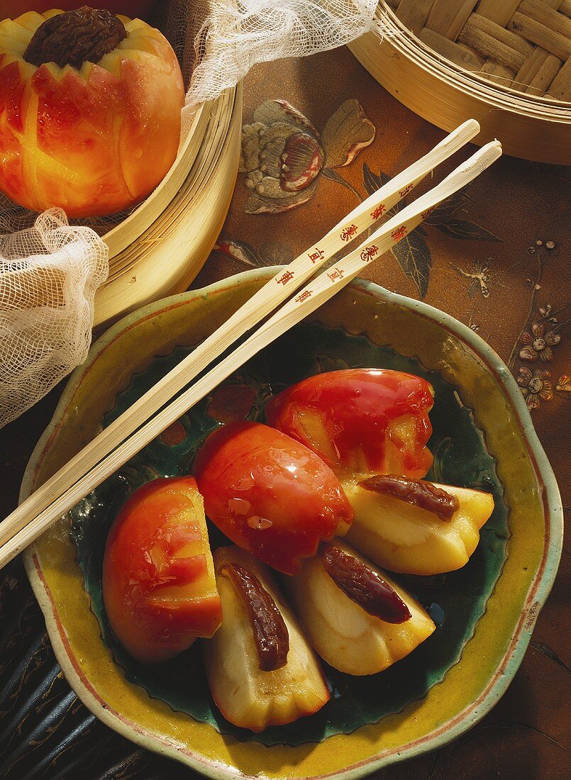 Steamed apples stuffed with dates