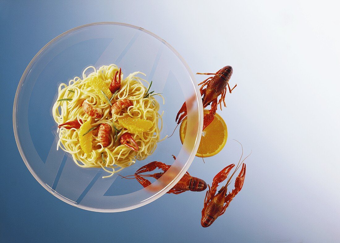 Spaghetti mit Flusskrebsen & Orangenfilets in Orangenbutter