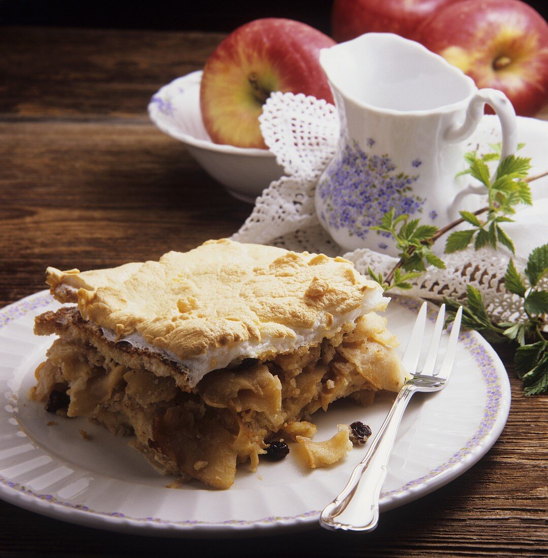 Scheiterhaufen (Auflauf aus Brötchen,Äpfeln & Rosinen)