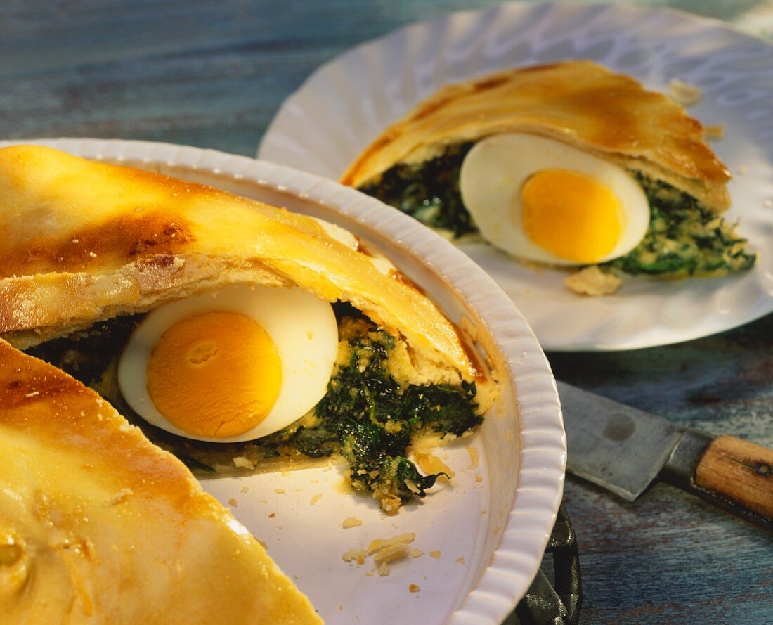 Vegetable tart with spinach, hard-boiled eggs & cheese