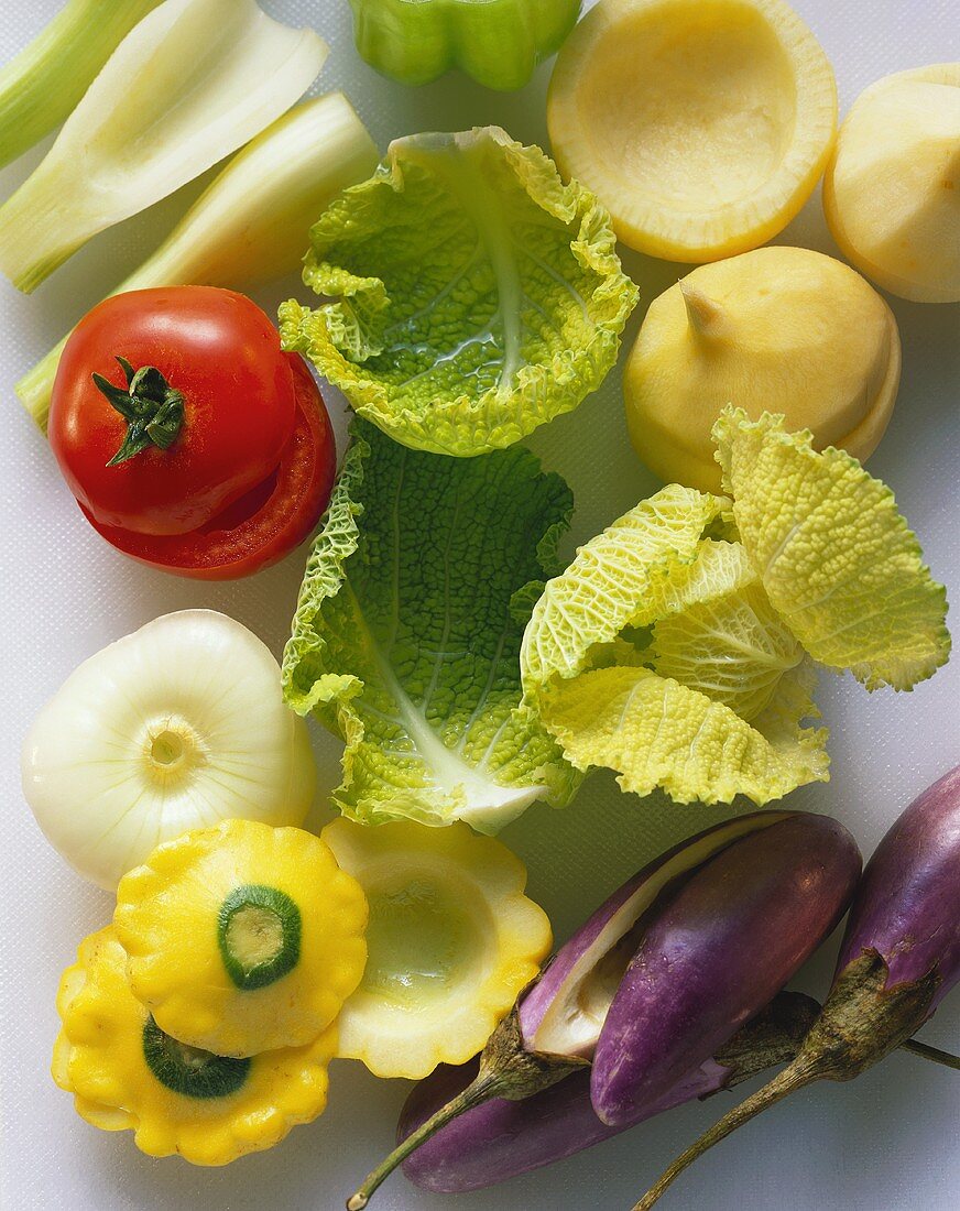 Vegetable containers: hollowed-out vegetables & savoy leaves