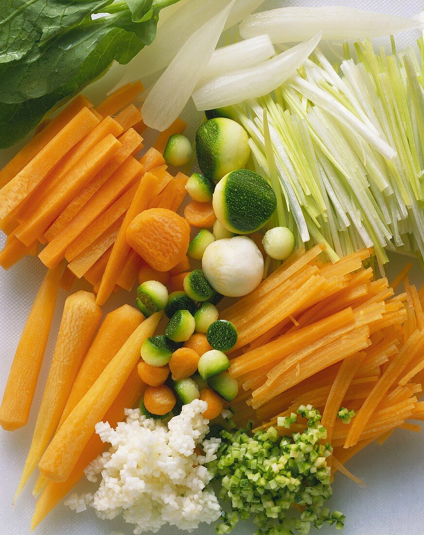 Vegetable slices and balls (carrots, courgettes) 