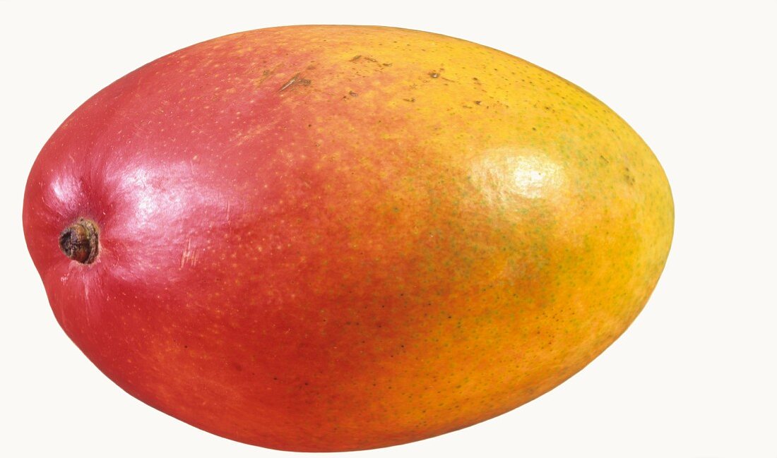 Eine ganze Mango