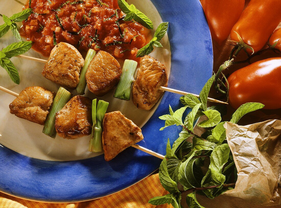 Turkey kebabs with spring onions and tomato chutney