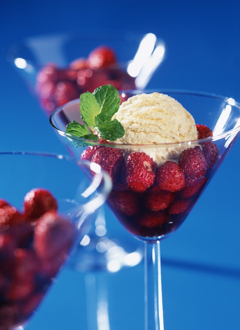 Marinated wild strawberries with vanilla ice cream & lemon balm