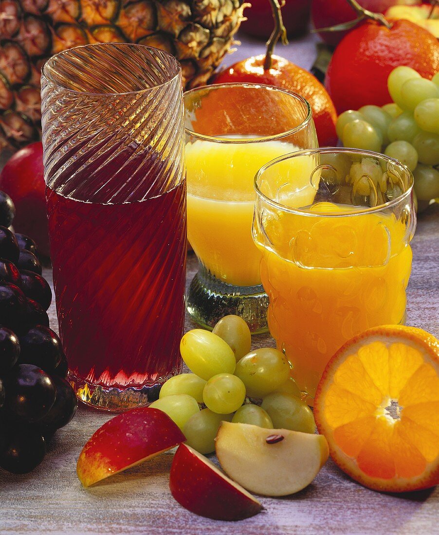 Grape juice, orange juice, pineapple juice and fresh fruit