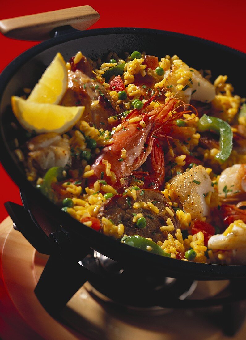 Paella in wok