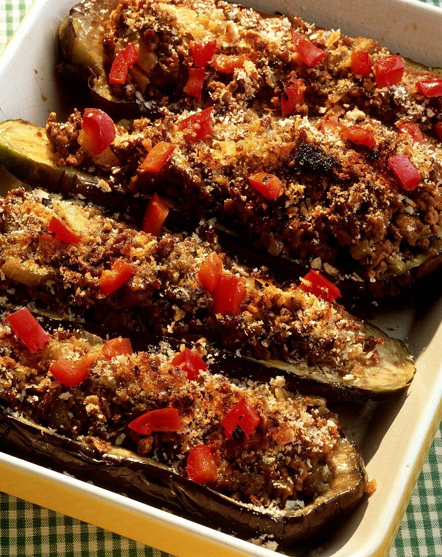 Stuffed aubergines in a baking dish