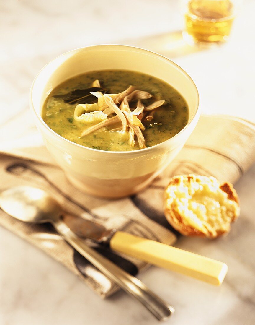 Nettle soup with chicken