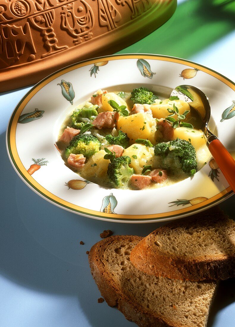 Potato and broccoli stew with smoked pork loin