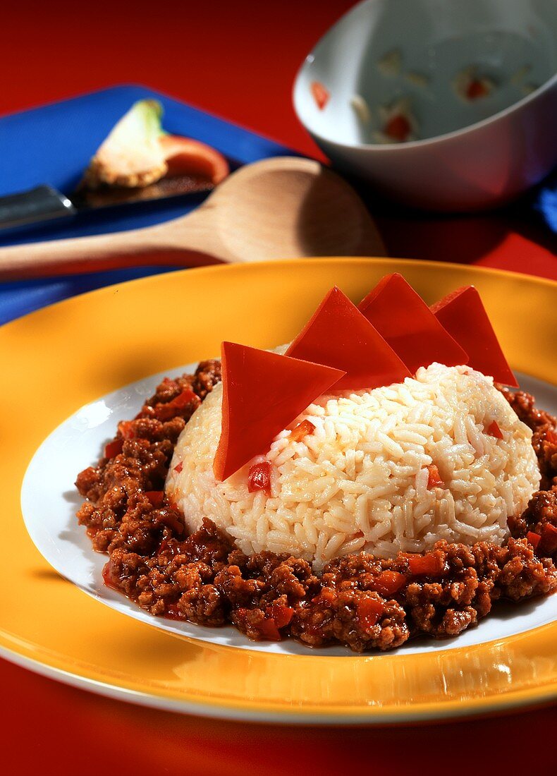 Rice with peppers and mince sauce (Nessie's monster food)
