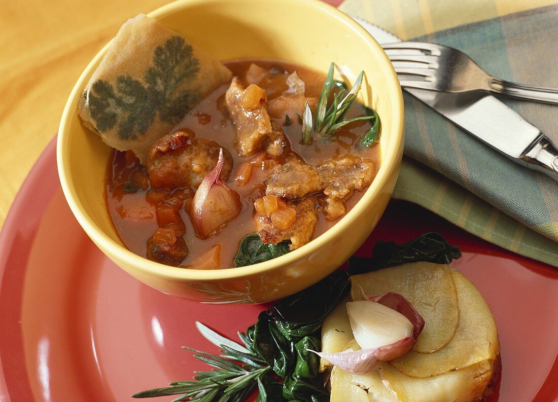 Lamb stew with potato pie