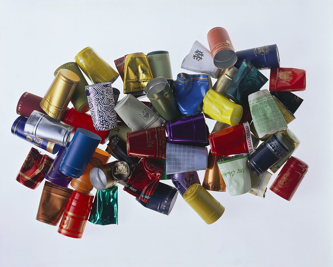 Various bottle caps in plastic and tinfoil