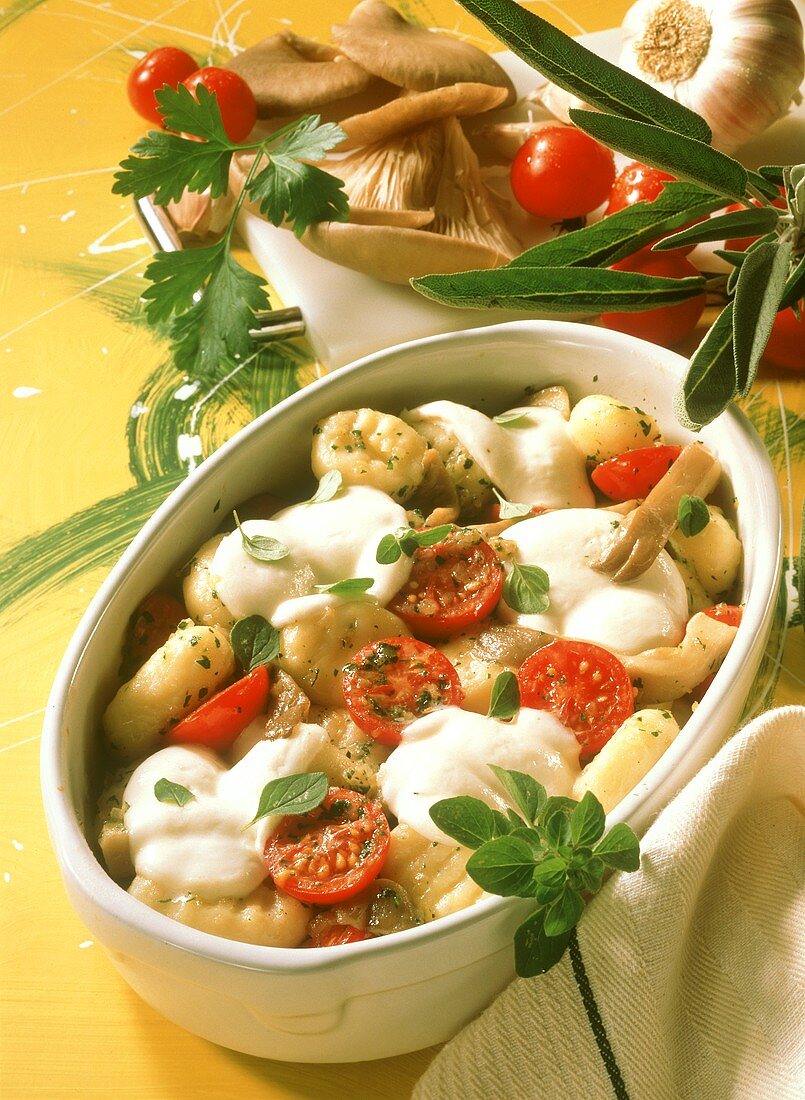 Gnocchi with oyster mushrooms, cherry tomatoes & mozzarella