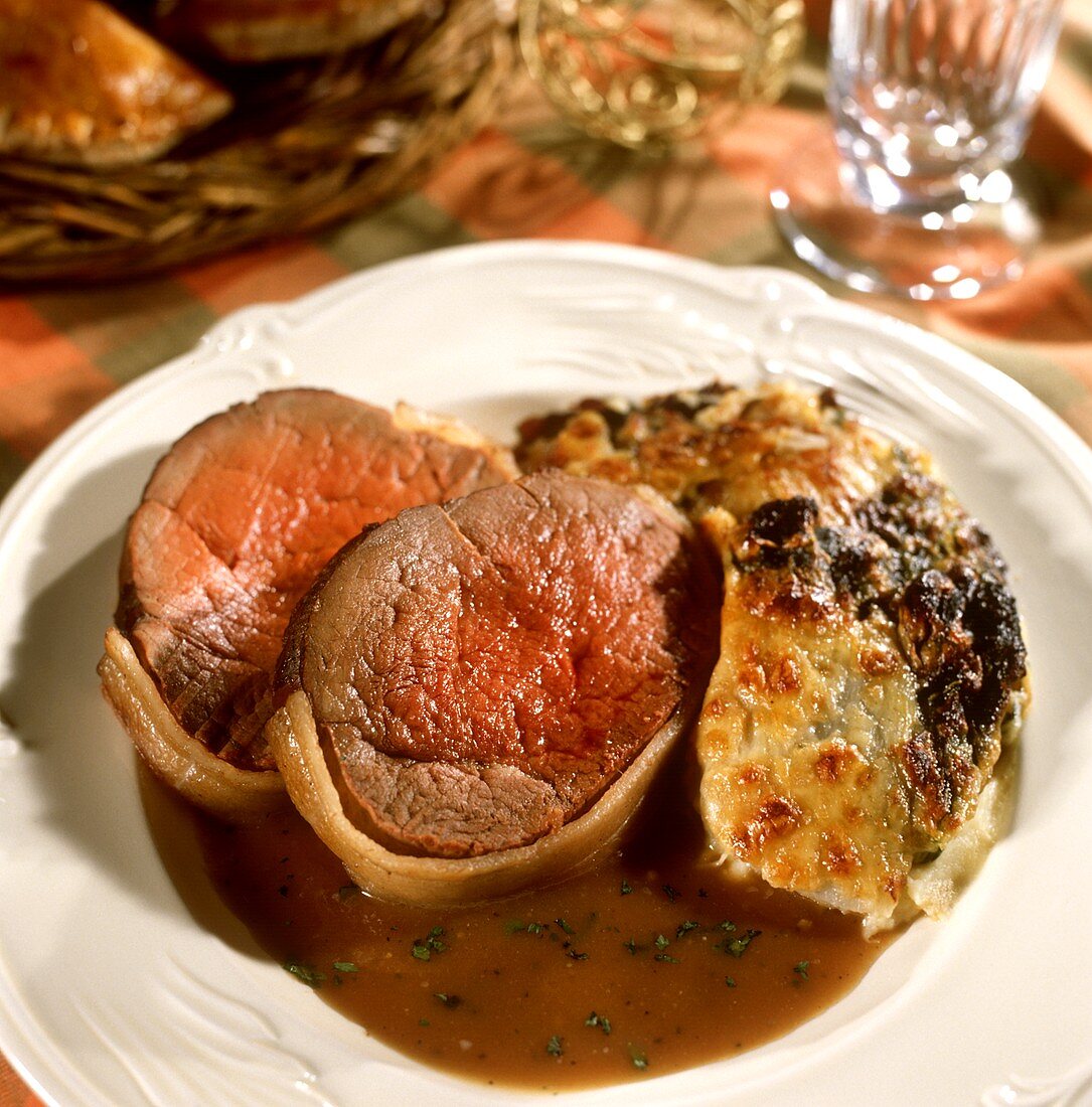 Beef fillet with potato and spinach gratin from Savoy