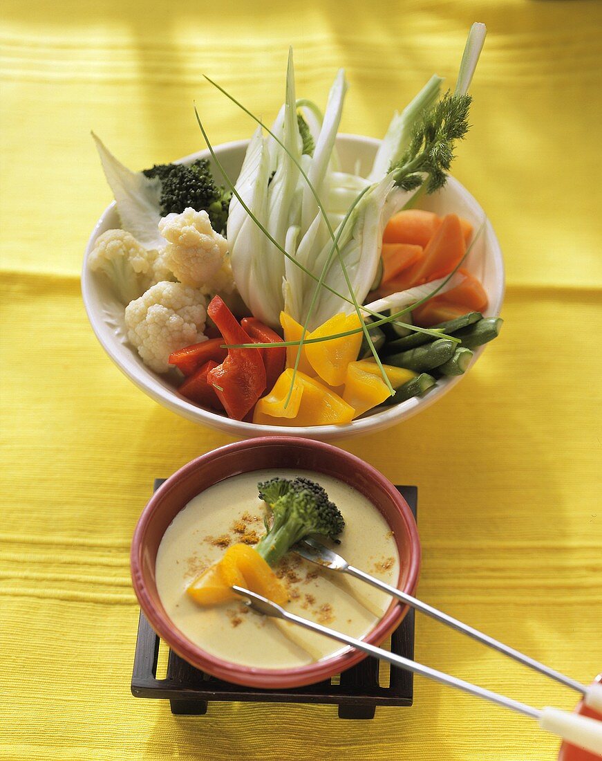 Vegetable fondue in curry dough