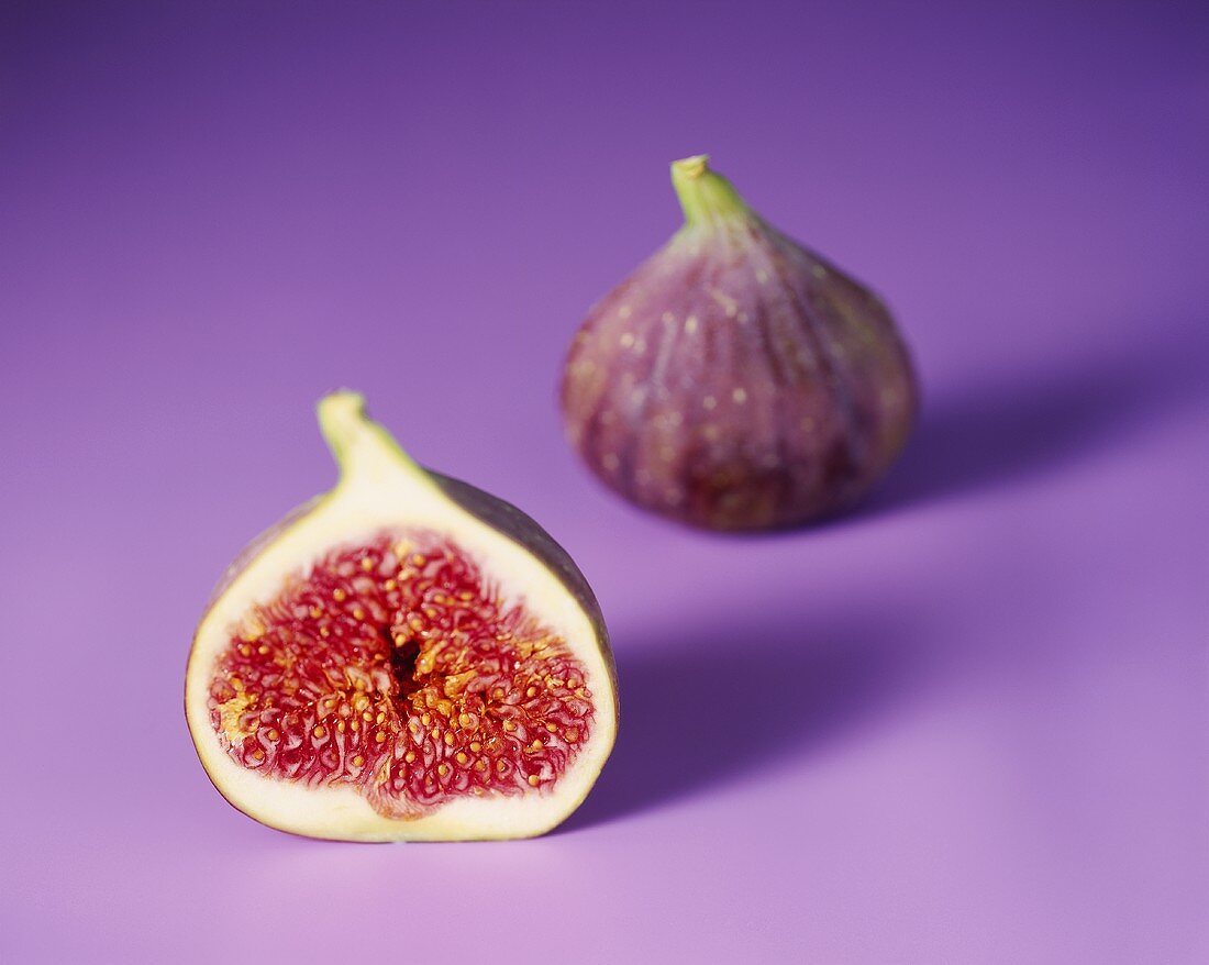 Figs on lilac background