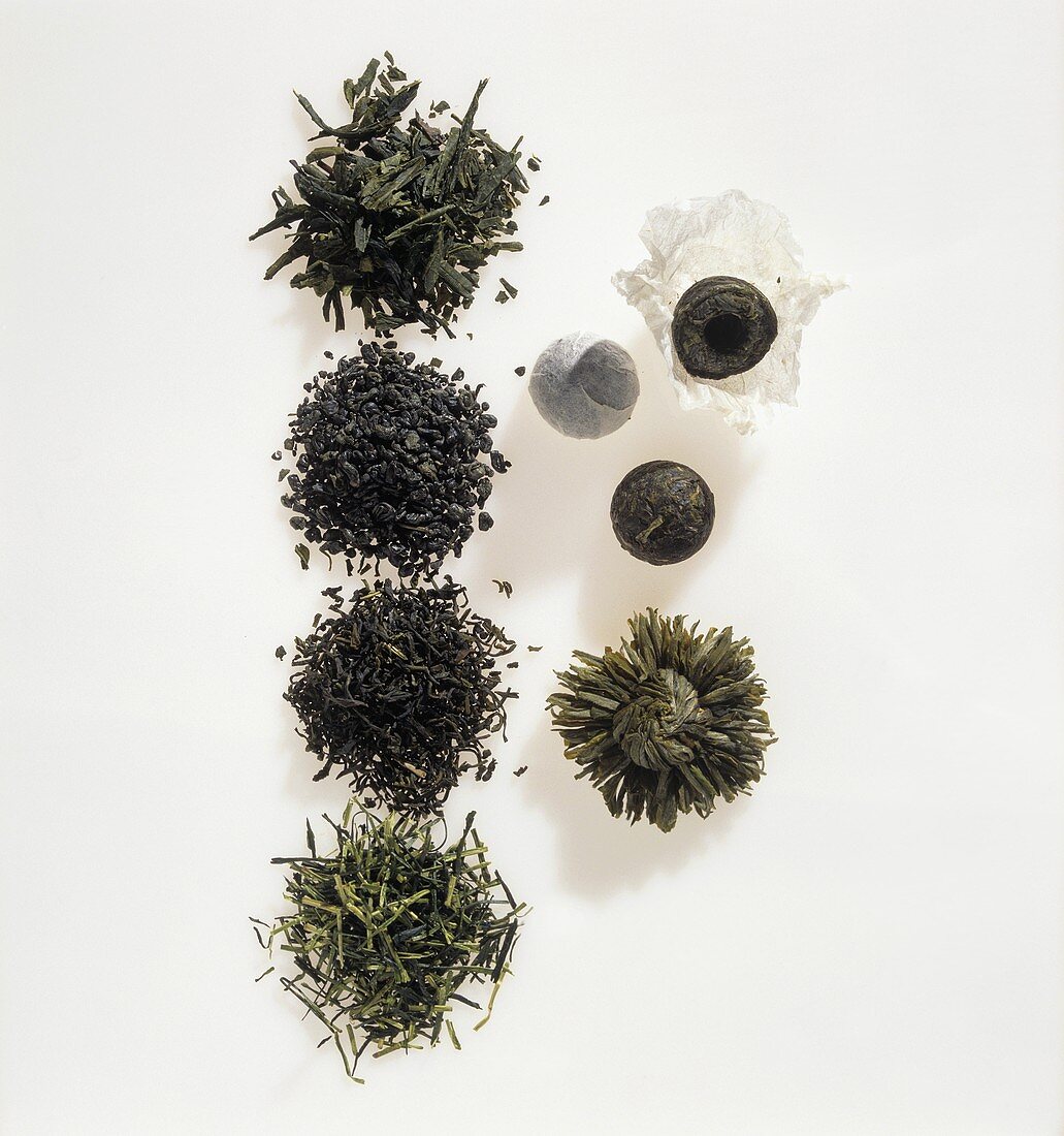 Grüner Tee (verschiedene Sorten von Teeblättern)