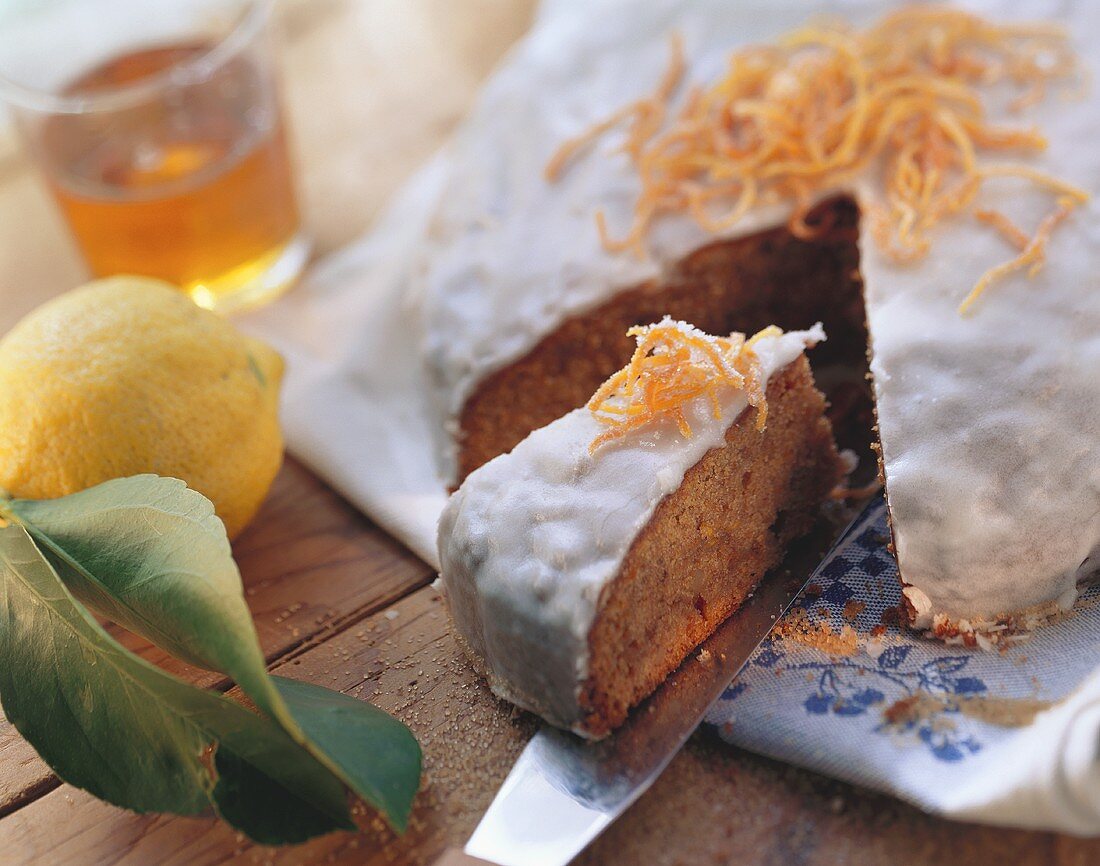 Carrot cake with lemon icing (slices cut)