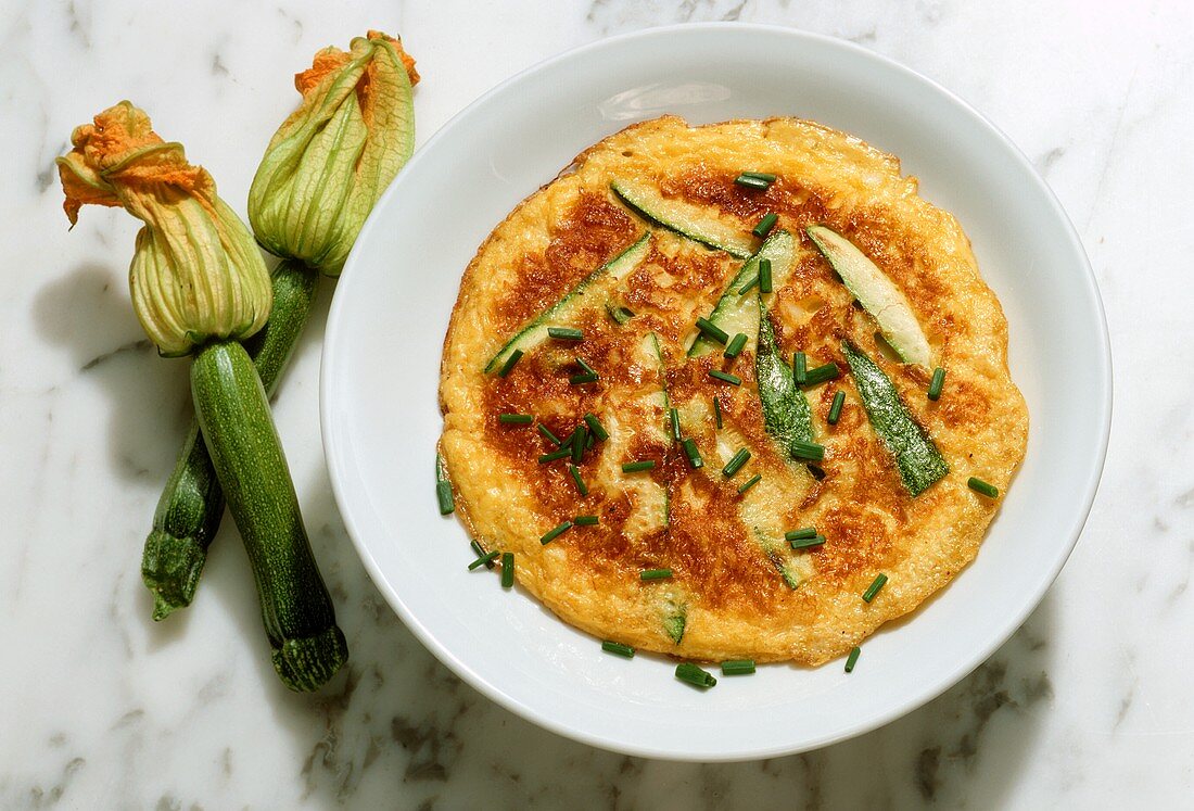 Frittata con le zucchine (Zucchini-Omelett),Umbrien, Italien