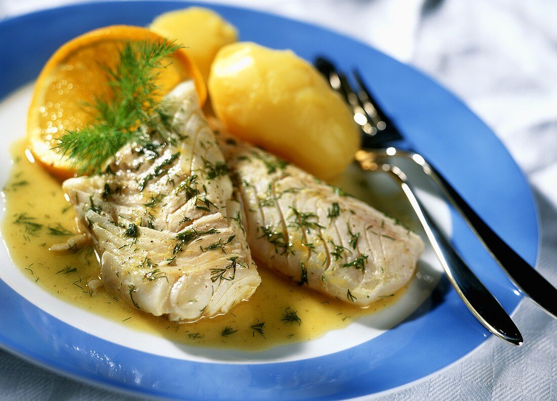 Cod fillet with dill and potatoes